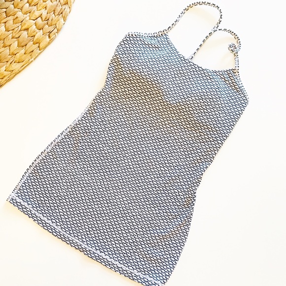 lululemon athletica Tops - 🖤Lululemon Power Y Tanktop🖤